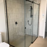 Showerscreen With Sliding Door